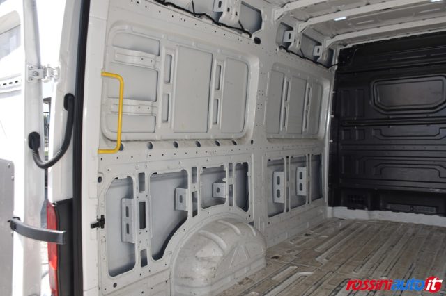 MAN TGE 3.140 3.5T 2.0 TDI 140 CV LIGHT  - foto 26