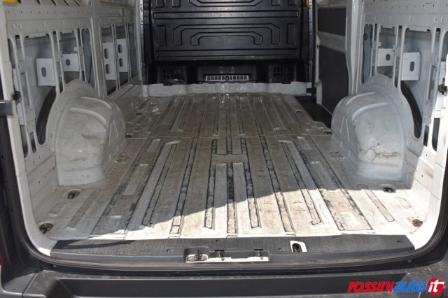 MAN TGE 3.140 3.5T 2.0 TDI 140 CV LIGHT  - foto 27