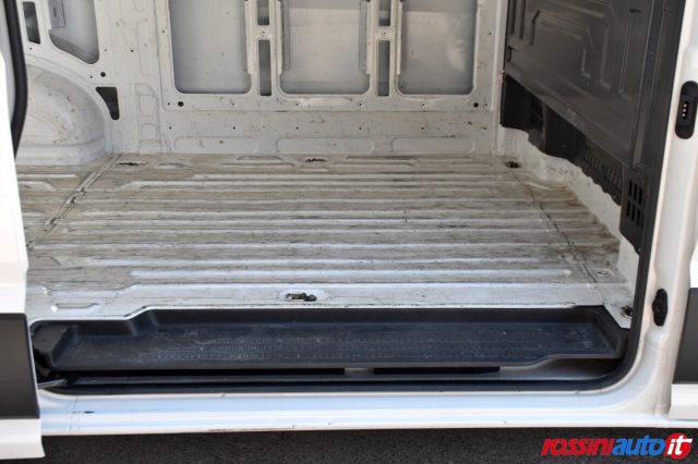 MAN TGE 3.140 3.5T 2.0 TDI 140 CV LIGHT  - foto 30