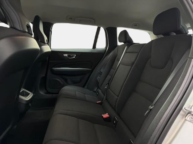 VOLVO V60 B4 D AUTOM. MOMENTUM BUSINESS - foto 13