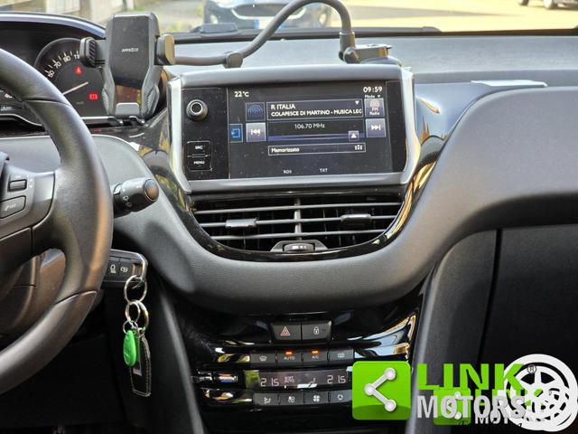 PEUGEOT 208 ALLURE 82 CV - foto 19