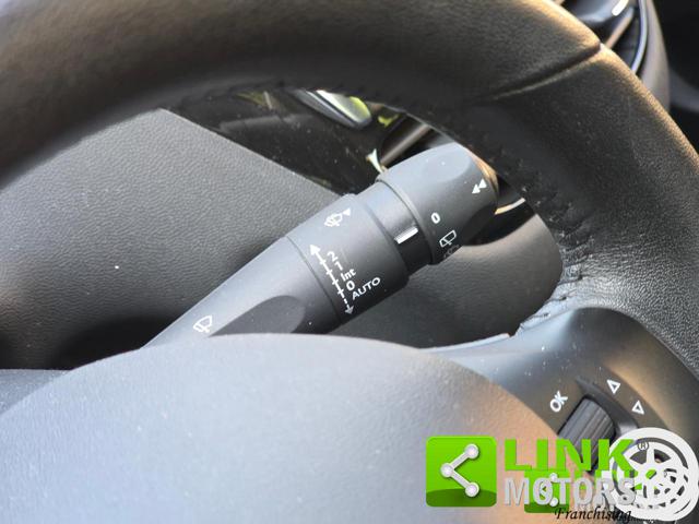 PEUGEOT 208 ALLURE 82 CV - foto 18