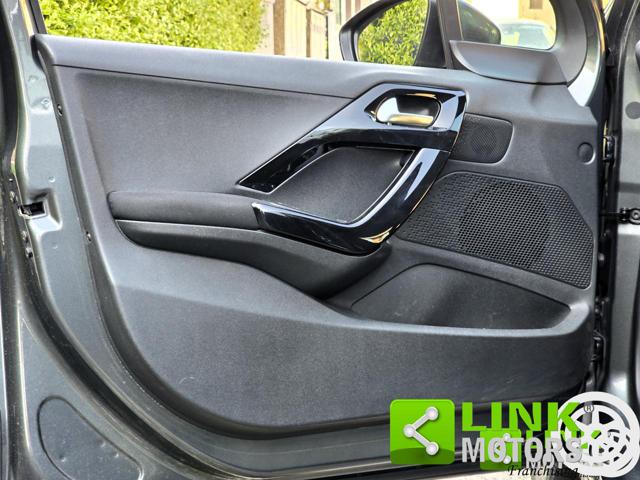 PEUGEOT 208 ALLURE 82 CV - foto 32