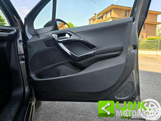 PEUGEOT 208 ALLURE 82 CV - foto 39