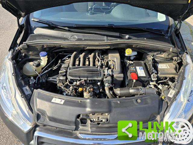 PEUGEOT 208 ALLURE 82 CV - foto 31