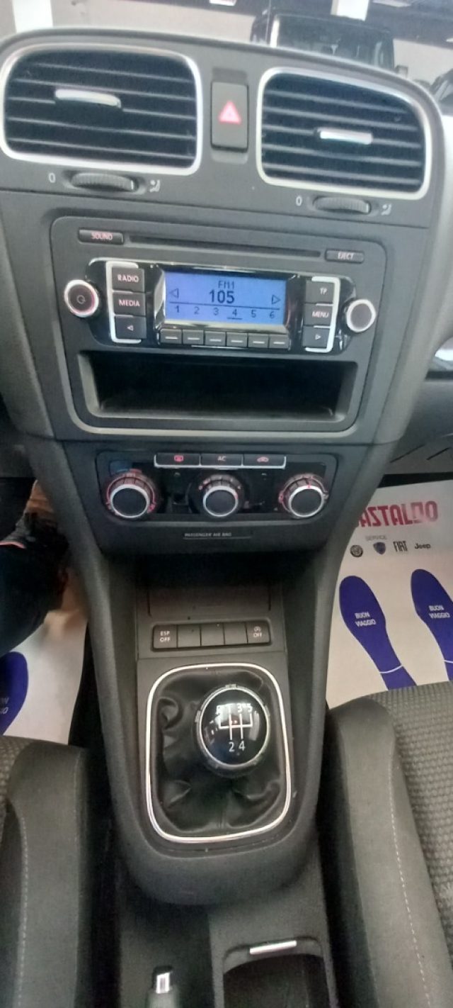 VOLKSWAGEN GOLF 1.6 TDI DPF 5P. - foto 13