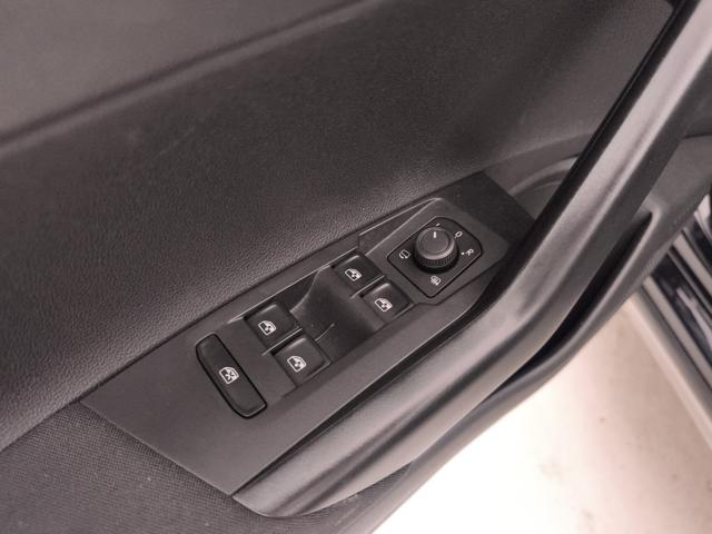 VOLKSWAGEN TAIGO 1.0 TSI LIFE 115CV - foto 19