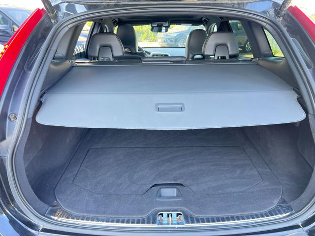 VOLVO XC60 D4 GEARTRONIC R-DESIGN - foto 40