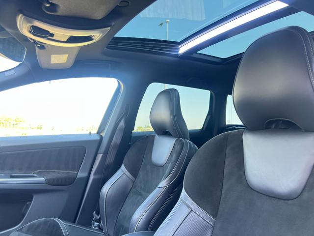 VOLVO XC60 D4 GEARTRONIC R-DESIGN - foto 27