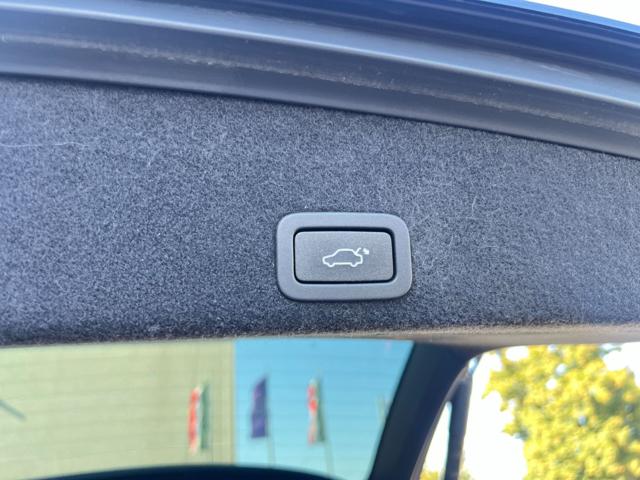 VOLVO XC60 D4 GEARTRONIC R-DESIGN - foto 39