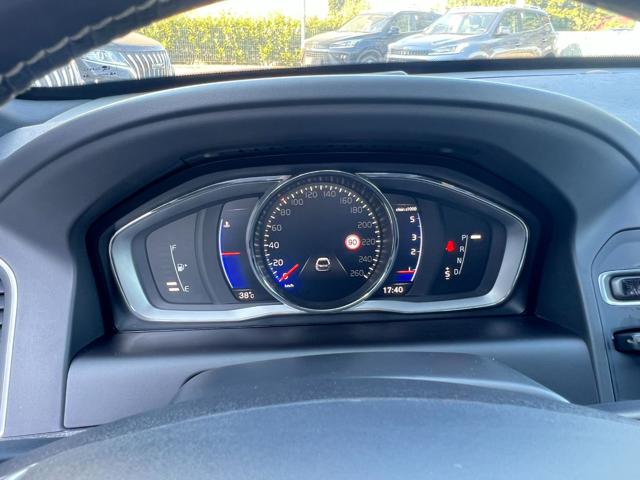 VOLVO XC60 D4 GEARTRONIC R-DESIGN - foto 22