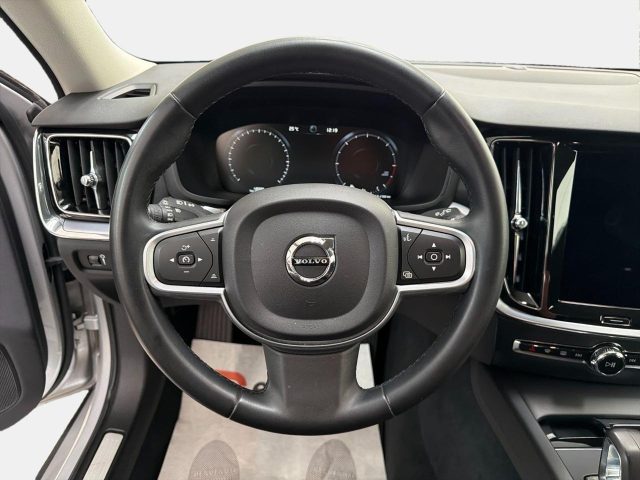 VOLVO V60 B4 D AUTOM. MOMENTUM BUSINESS - foto 8