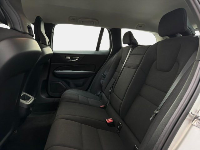 VOLVO V60 B4 D AUTOM. MOMENTUM BUSINESS - foto 13