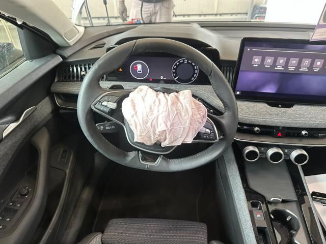 SKODA SUPERB 2.0 TDI DSG WAGON STYLE - foto 14