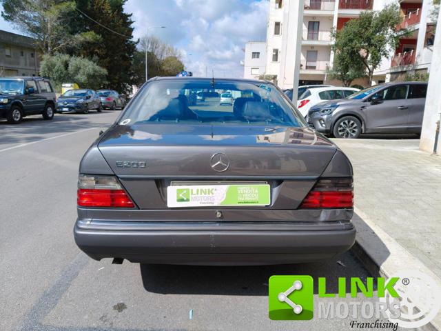 MERCEDES-BENZ E 200 CAT COUPÉ - foto 13