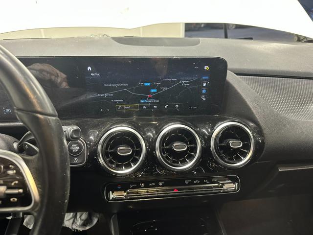 MERCEDES-BENZ GLA 200 EXECUTIVE - foto 17