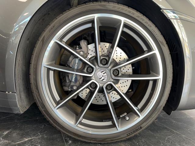 PORSCHE 911 CARRERA 4 - foto 26