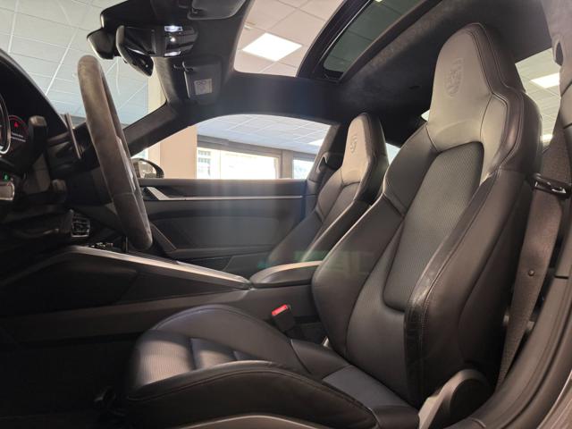 PORSCHE 911 CARRERA 4 - foto 10