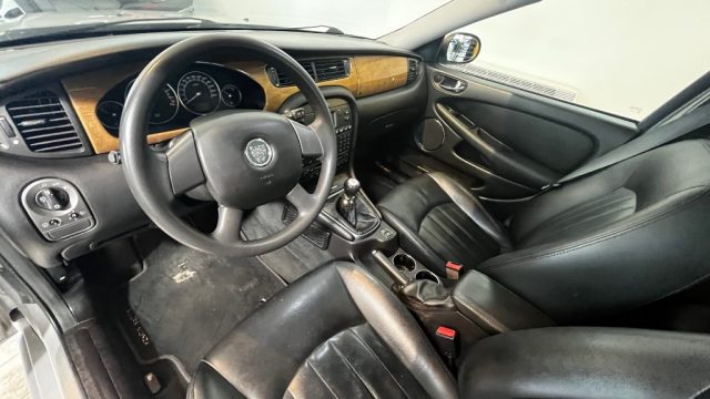 JAGUAR X-TYPE 2.0D CAT WAGON EXECUTIVE NON FUN - foto 11