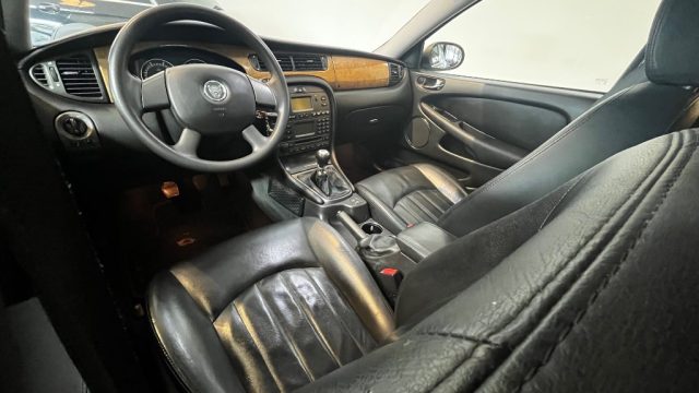 JAGUAR X-TYPE 2.0D CAT WAGON EXECUTIVE NON FUN - foto 8