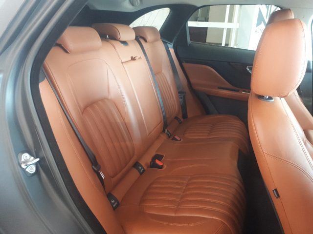 JAGUAR F-PACE 2.0D 180CV AWD AUT. PORTFOLIO MY - foto 6