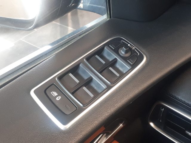 JAGUAR F-PACE 2.0D 180CV AWD AUT. PORTFOLIO MY - foto 15
