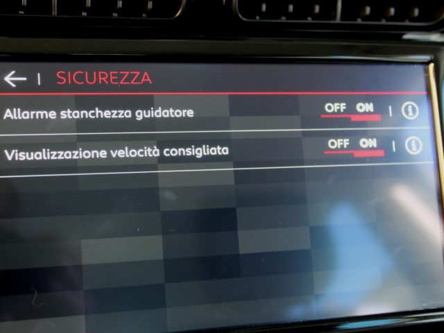 CITROEN C3 AIRCROSS 1.5HDI SHINE AUT NAV LED UNIPRO  - foto 30