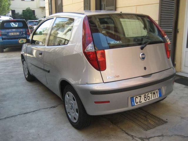 FIAT PUNTO 1.2 3 PORTE ACTIVE - foto 2