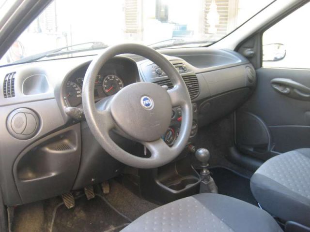FIAT PUNTO 1.2 3 PORTE ACTIVE - foto 6