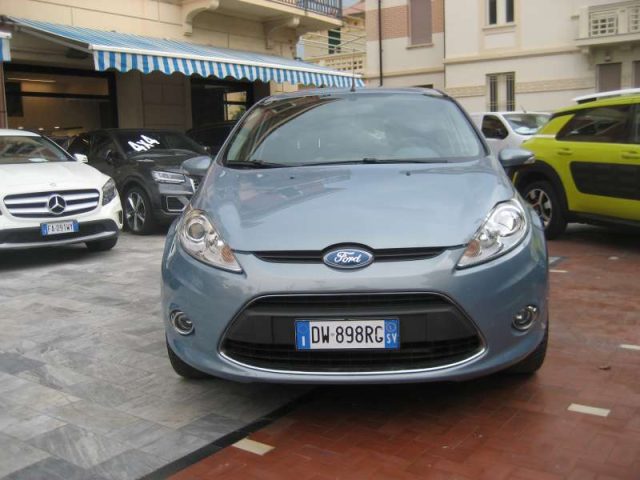 FORD FIESTA 1.2 82 CV  5 PORTE TITANIUM - foto 2