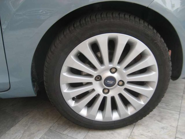 FORD FIESTA 1.2 82 CV  5 PORTE TITANIUM - foto 6