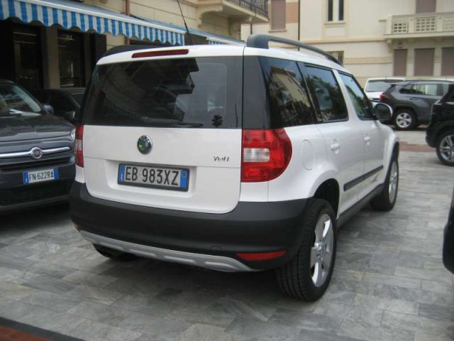 SKODA YETI 1.2 TSI ADVENTURE - foto 2