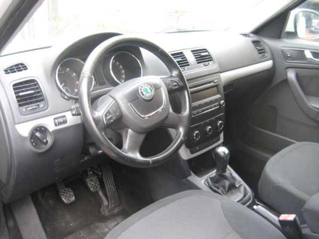 SKODA YETI 1.2 TSI ADVENTURE - foto 13