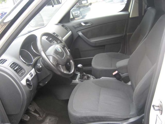 SKODA YETI 1.2 TSI ADVENTURE - foto 14