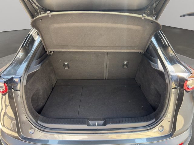 MAZDA CX-30 2.0 M-HYBRID EXECUTIVE APPEARANC - foto 22