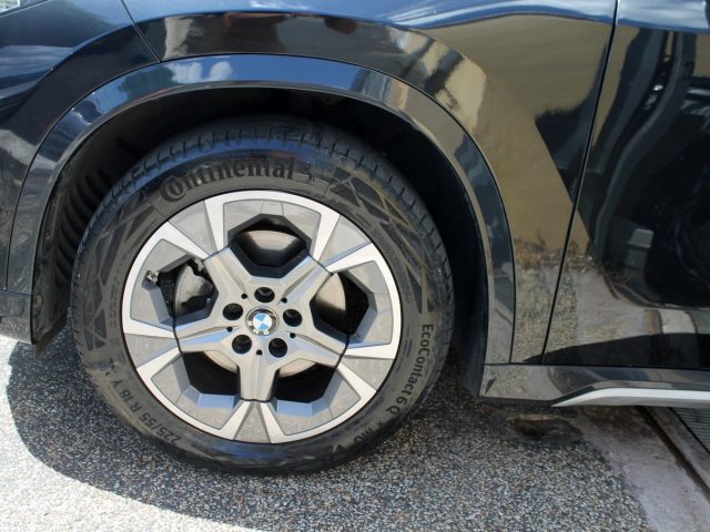BMW X1 18I X-LINE EDITION ESSENCE AUT U - foto 16