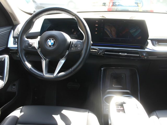 BMW X1 18I X-LINE EDITION ESSENCE AUT U - foto 33