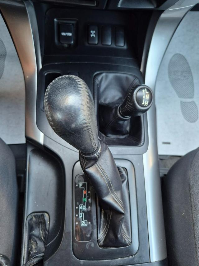 TOYOTA LAND CRUISER 3.0 D-4D 16V CAT 5 PORTE SOL AUT - foto 27