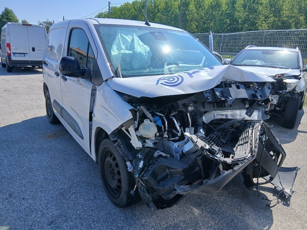 Immagine di TOYOTA Proace City 1.5D 100 CV S&S del 04/2025 km 17563