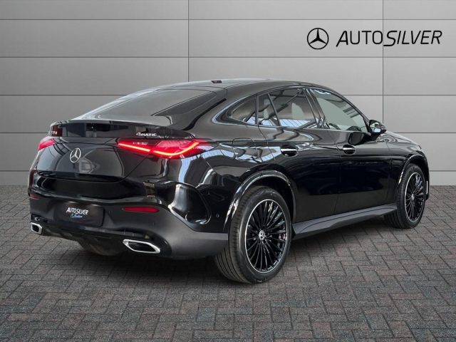 MERCEDES-BENZ GLC 220 D 4MATIC MILD HYBRID COUPÉ AMG L - foto 2