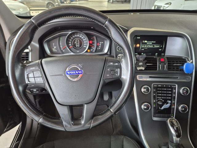 VOLVO XC60 D3 GEARTRONIC R-DESIGN MOMENTUM - foto 9