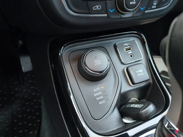JEEP COMPASS 2.0 MULTIJET II AUT. 4WD LIMITED - foto 12