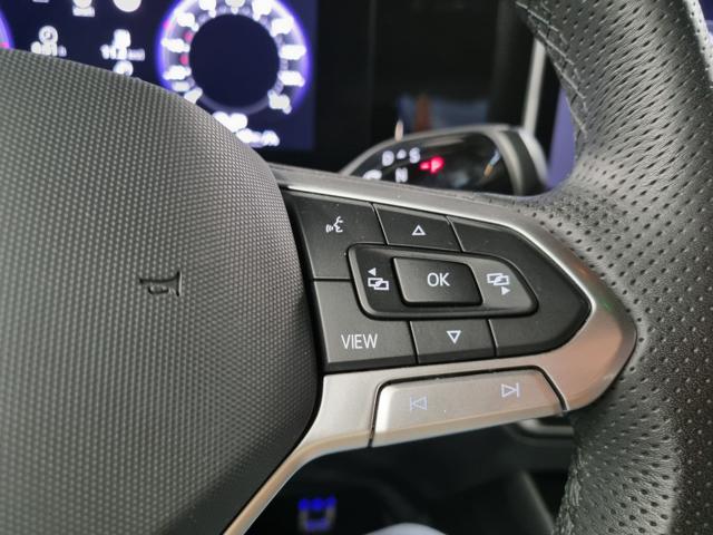 VOLKSWAGEN TIGUAN 2.0 TDI 150 CV DSG R-LINE - foto 23