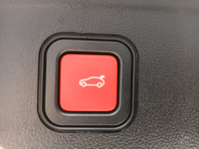 JEEP AVENGER 1200 MHEV UPLAND 4XE 145CV NAV I - foto 15
