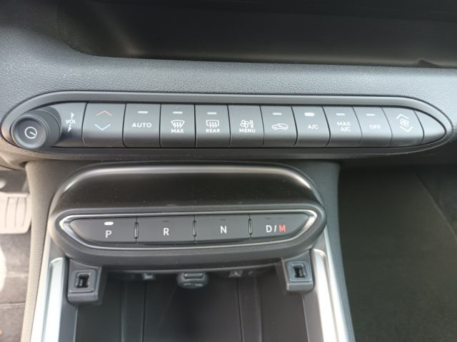 JEEP AVENGER 1200 MHEV UPLAND 4XE 145CV NAV I - foto 12