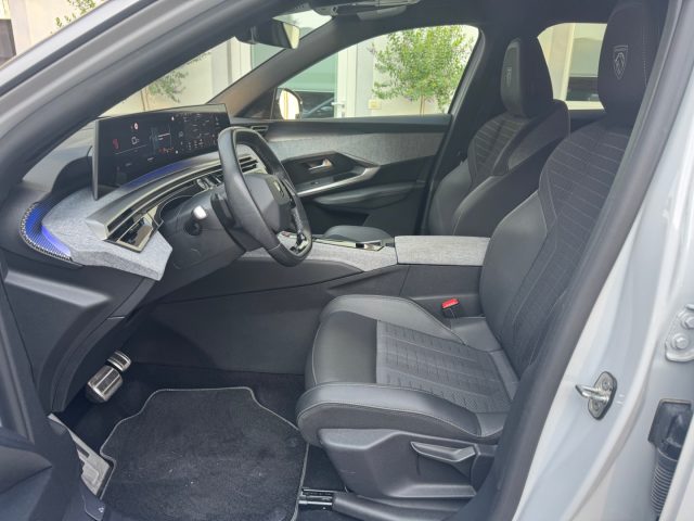 PEUGEOT 3008 HYBRID 136 E-DCS6 GT - foto 12