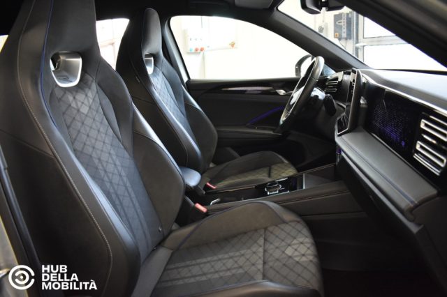 VOLKSWAGEN TIGUAN 2.0 TDI 150 CV DSG R-LINE - foto 23