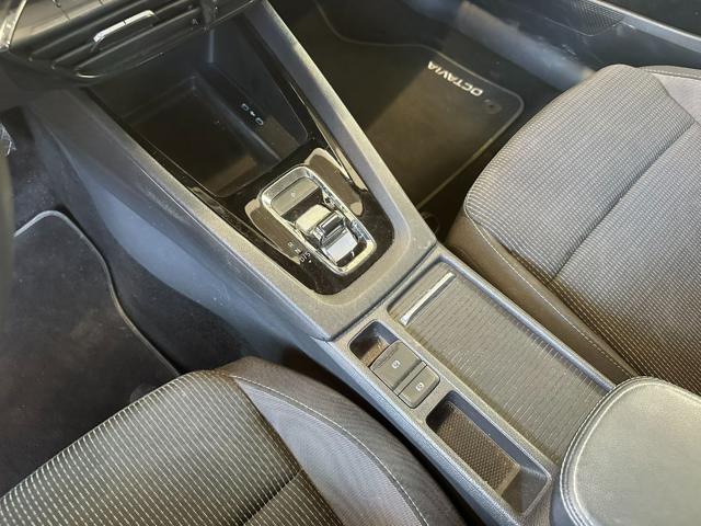 SKODA OCTAVIA 2.0 TDI EVO SCR DSG WAGON EXECUT - foto 18