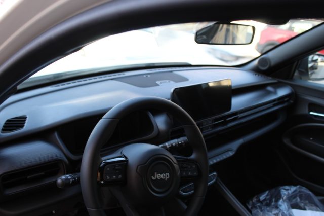 JEEP AVENGER 1.2 TURBO 110 CV MHEV LONGITUDE  - foto 6