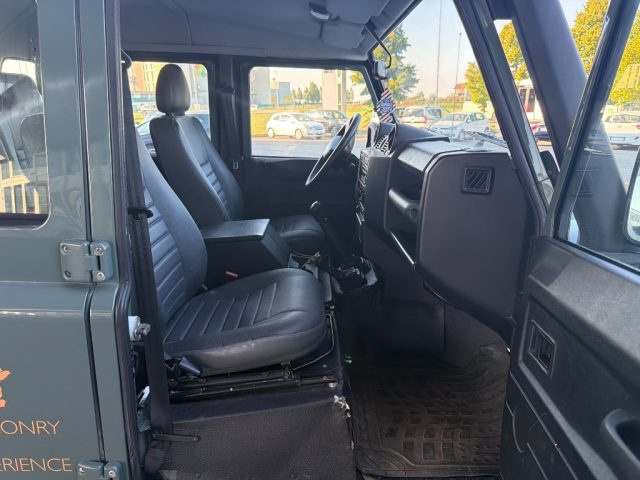LAND ROVER DEFENDER 130 2.2 TD N1 - foto 12